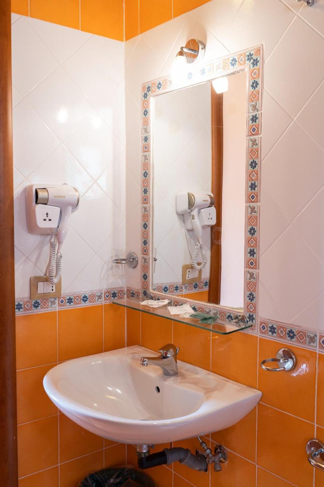 Residence Villarcangelo Marina di Camerota Eksteriør bilde